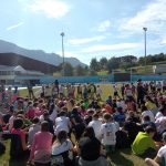 Studenti e studentesse allo Stadio del Ghiaccio