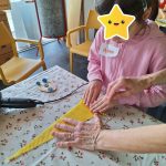 bambini al lavoro per creare candela